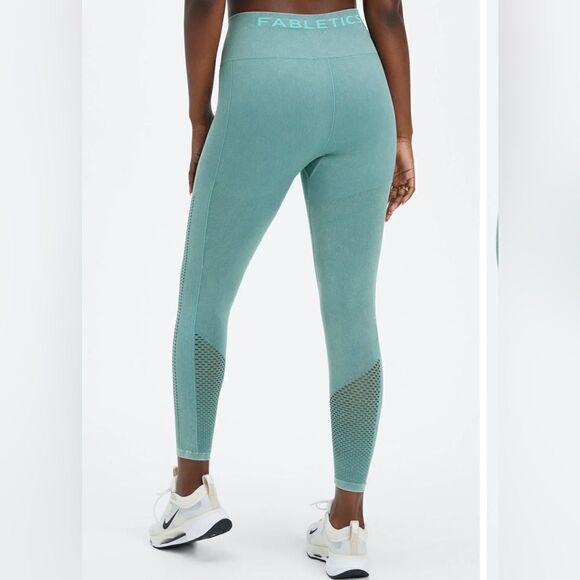 Fabletics Arctic Wave Sync High-Waist Perforated Legging Size S C34 - Picture 3 of 10